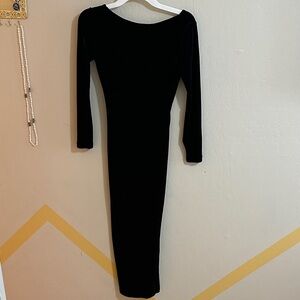 Bisou Bisou Black Long Sleeve Velvet Sheath Dress